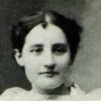 Portrait of Lorania Lynch